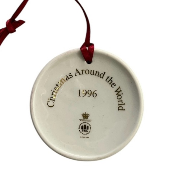 Vintage Set 7 of Bing and Grondahl Christmas Ornaments Santa Claus Collection - Picture 8 of 16